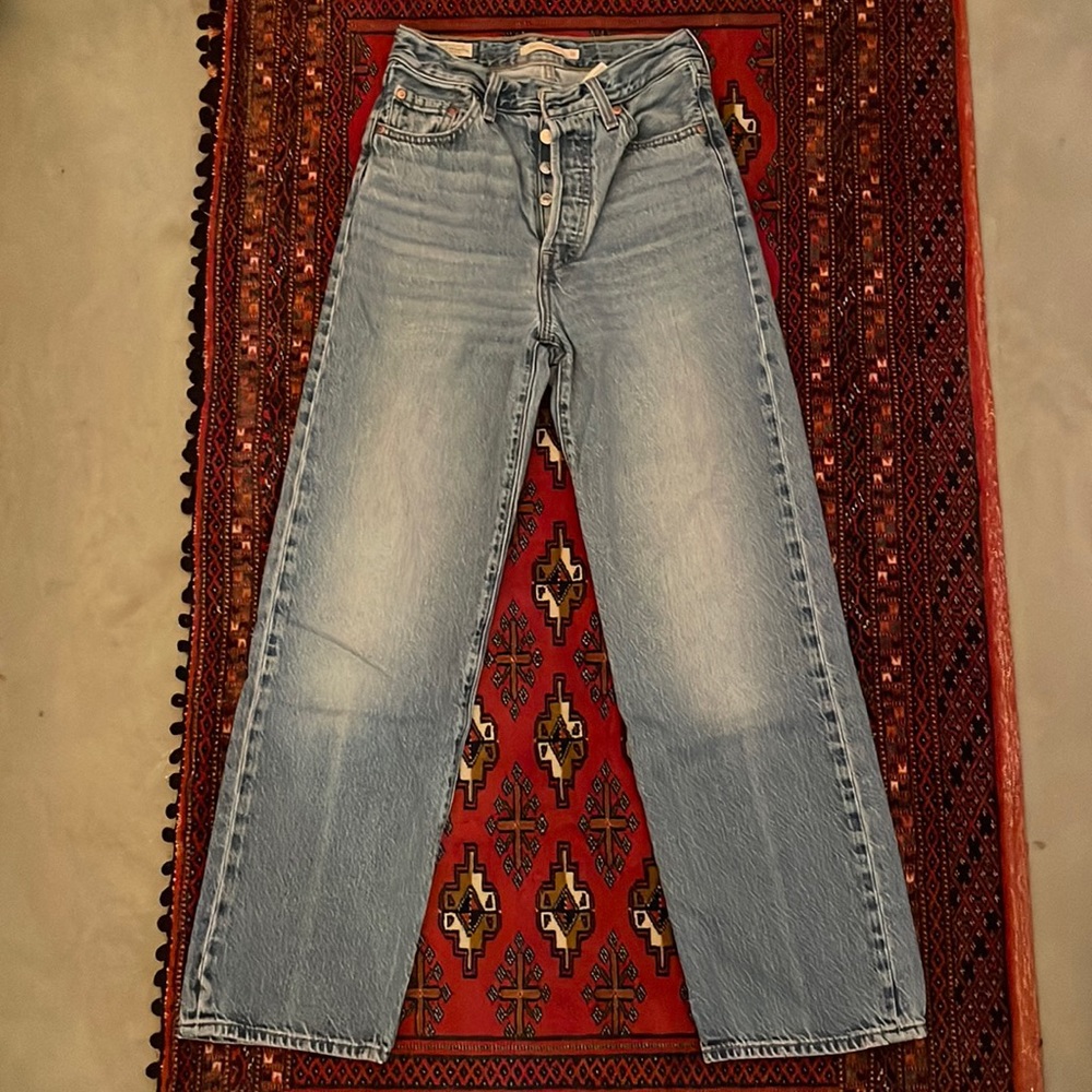 Levi’s Ribcage Straight Fit